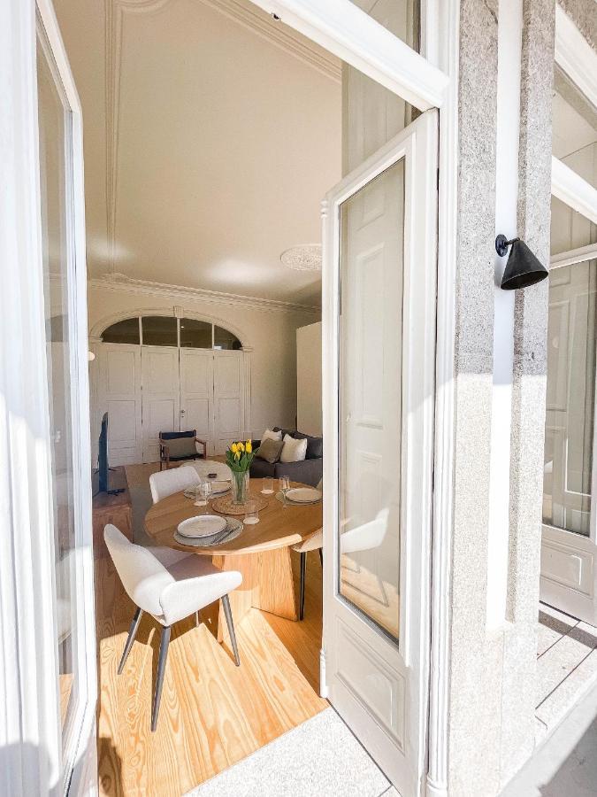 Modern Charming Loft With Balcony In Central 포르투 외부 사진