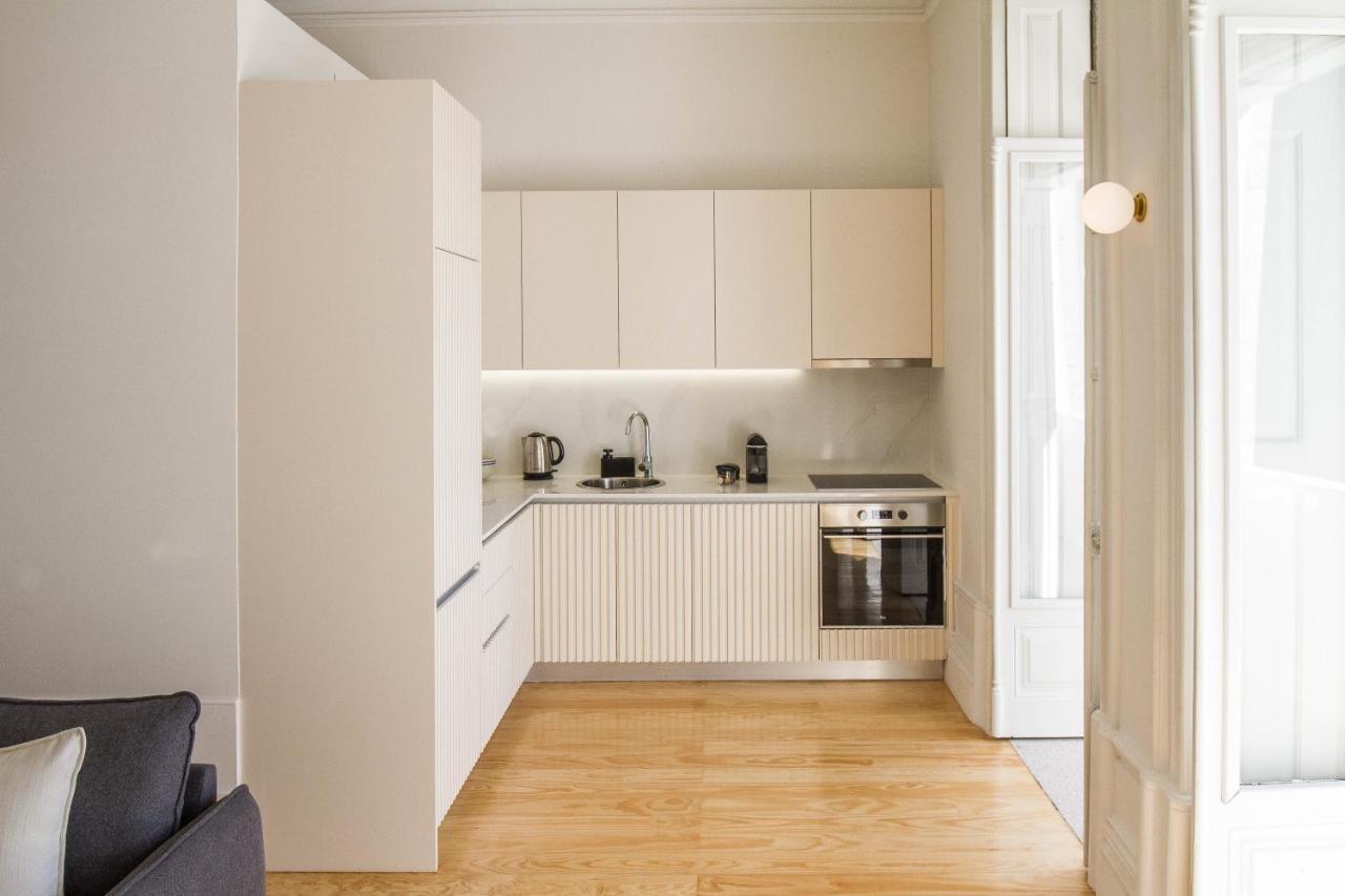 Modern Charming Loft With Balcony In Central 포르투 외부 사진